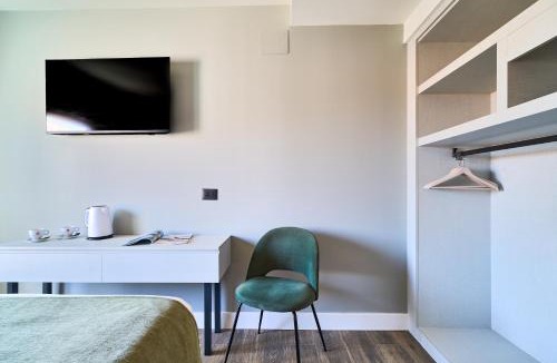 Benalmadena Costa Hotel | Hostal Sol y Miel