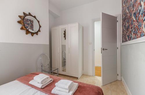 Imperial Apartment | Queen's Manzanares I - Alojamiento Corta Estancia