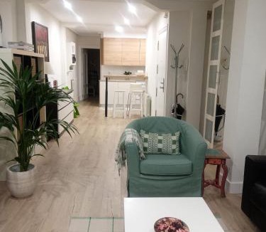 Bilbao Old Town Apartment | Casco Viejo, tranquilo, reformado, Bilbao a pie