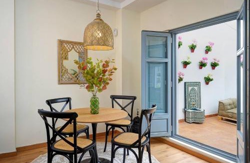 San Pedro Apartment | Luxury Alhambra Views Apartment