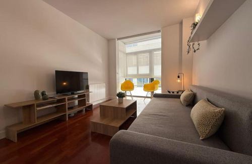 Cuatro Caminos Apartment | Stunning Penthouse in Tetuan for 4 pax - Coruña