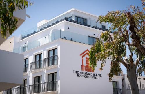 La Cala de Mijas Hotel | The Orange House Boutique Hotel and Upstairs Rooftop Bar Center of La Cala de Mijas 100m from the Beach