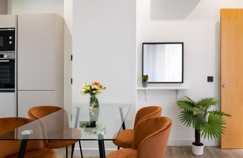 San Gil Apartment | AvantiStays Buganvilla, la Sevilla auténtica