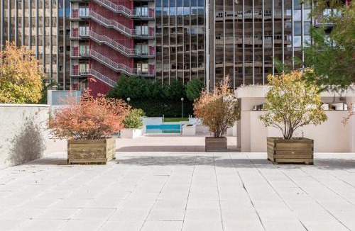 Cotos Apartment | Tu Escapada Urbana - Plaza de Castilla III, Diseño y Localización
