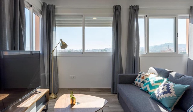 Fantastic Penthouse with Views Penthouse AC 70sqm 2BR