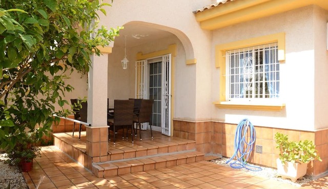 Holiday home "Olivos 8" with communal pool