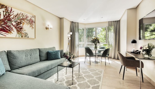 Apartosuites Jardines de Sabatini