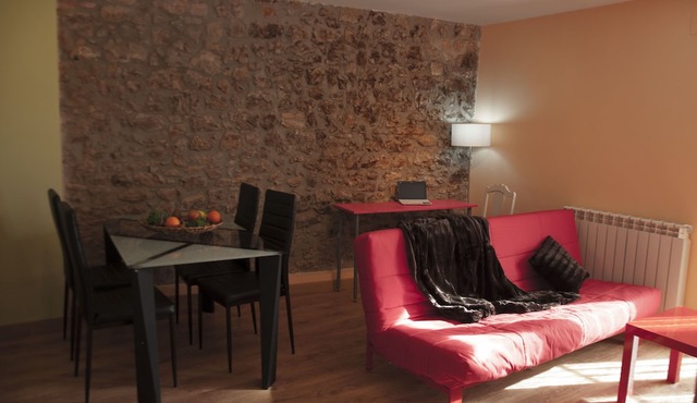 THE HOUSE OF THE REBOUND. Barda study: 2 beds of 90cm, bathroom, living room-kitchen-dining room. in Acedo