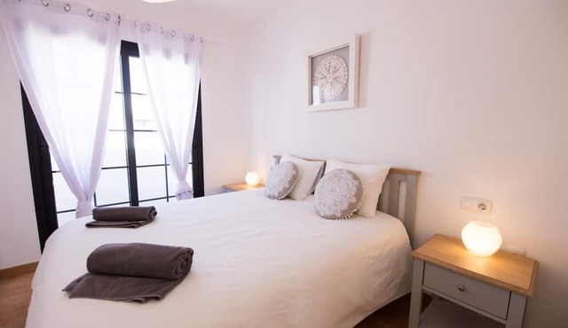 Surfers Retreat - Hostel - Adults Only in La Oliva