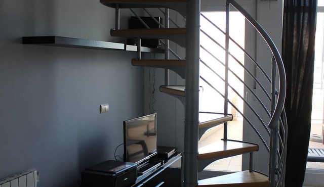 Octavio Loft: Wifi /1.5 bathrooms /AA