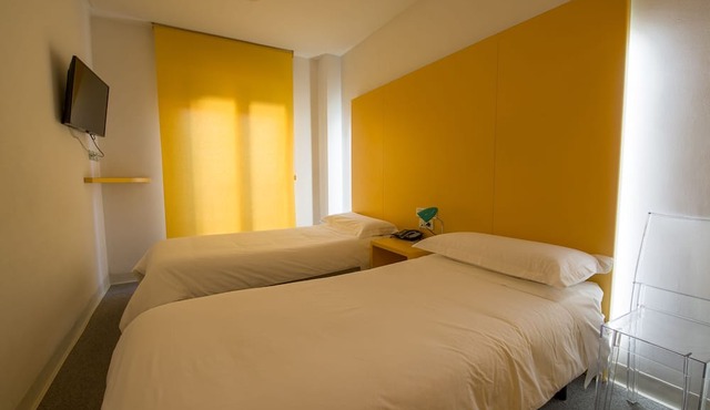 Hostal Albany
