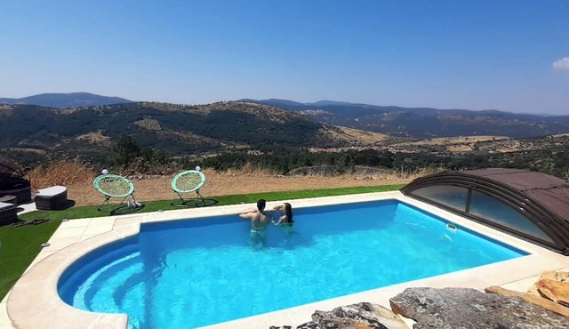 CASA DE LA LUZ-FINCA LA SIERRA
