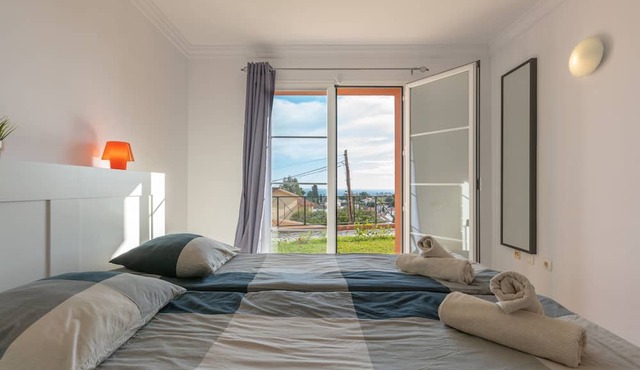 Apartment Fuengirola Hills with Seaview, Mountain View, Pool, Wi-Fi, Garden & Terrace