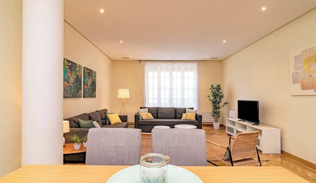 Deluxe Apartment Velazquez Suites I