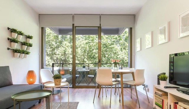 Paseo del Prado I - Studio with Pool and Terrace