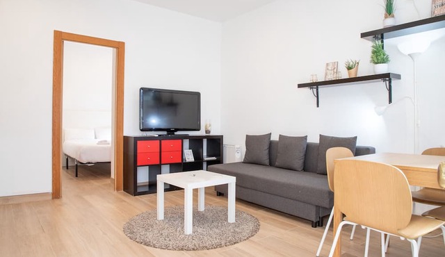 Ifema- Stay with connection to Ifema & airport