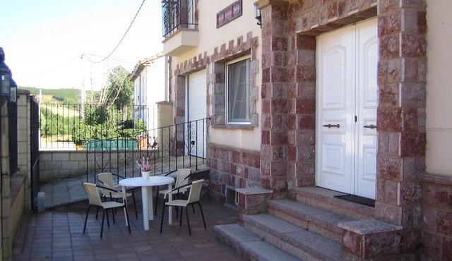 Find the rest and peace you need at Casa Doña Julia in Valdealcón