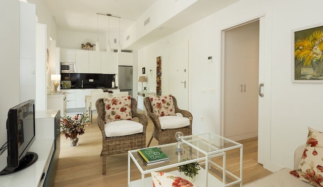 2 bedrooms, 2 bathrooms
