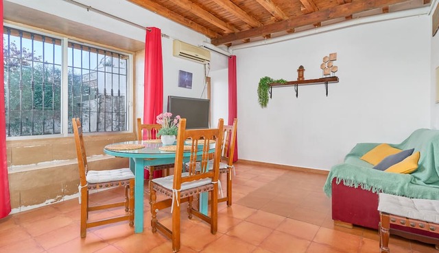 Apartment 'Nora' with Wi-Fi and Air Conditioning