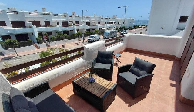Modern apartment, sea view - 4 guests