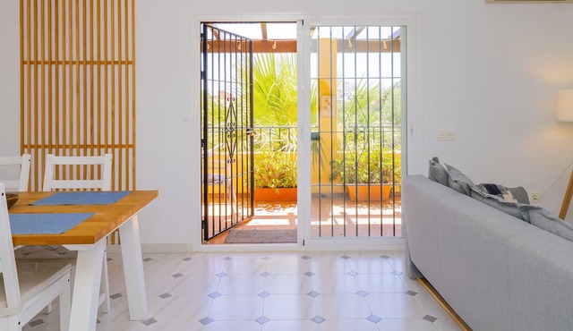 Cubo's Tennis Paradise Duplex/air conditioning/free wifi/community tennis court