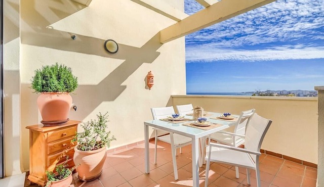 Apartment 'Sea View Paradize' with Sea View, Wi-Fi and Air Conditioning