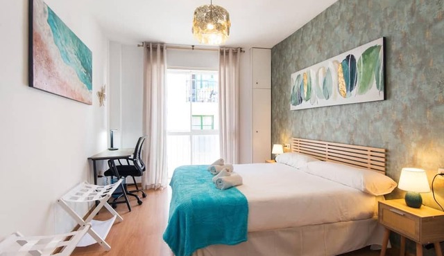 The Light City Center Apartment: Vitamin Vacation