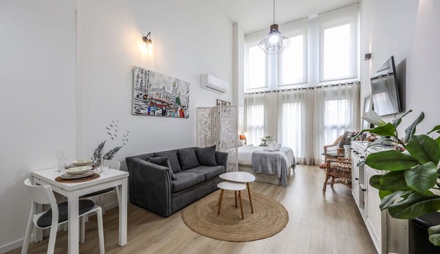 Fancy Studio with Terrace & Pool in Madrid South