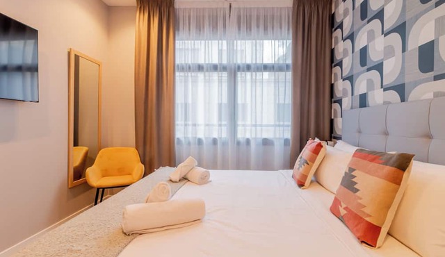 Home Art Apartments Bernabéu