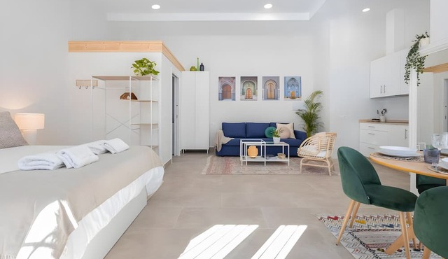 Studio Apartment 'Oasis Del Candado' with Wi-Fi and Air Conditioning