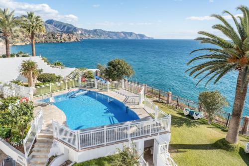 Central Nerja Apartment Unbeatable Location