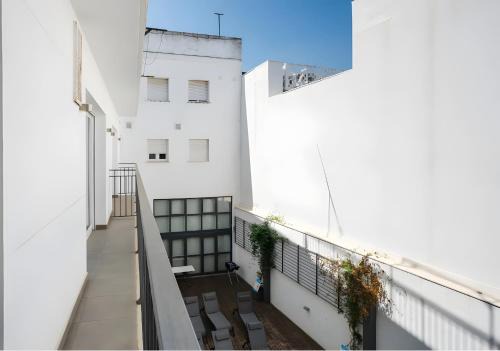 Riverside Guadalquivir, by Homing U