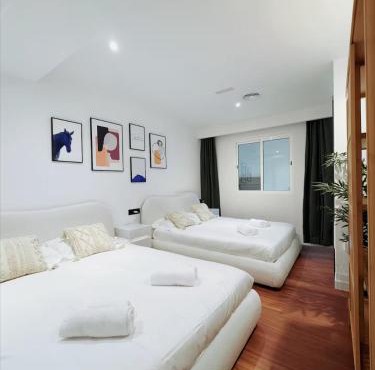 Secret Garden - Boutique Homestay Near the Metro