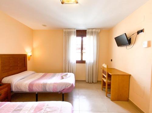 Hostal Restaurante Ainoa in Berlanga de Duero
