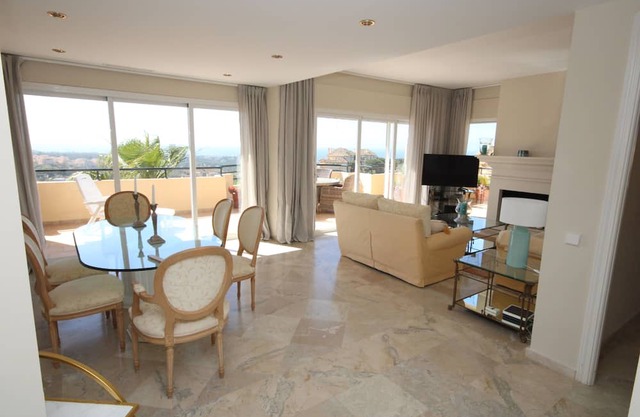 Elviria Hills 